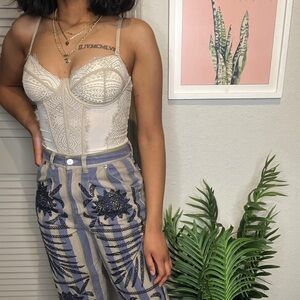 Women’s Kimchi Embroidered Jeans